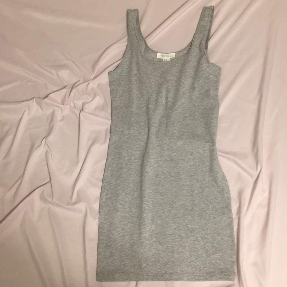 super cute plain dress!